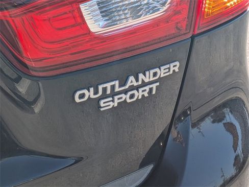 Used 2017 Mitsubishi Outlander Sport ES image 11