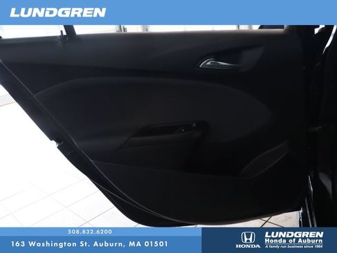 Used 2018 Chevrolet Cruze LT FWD image 12