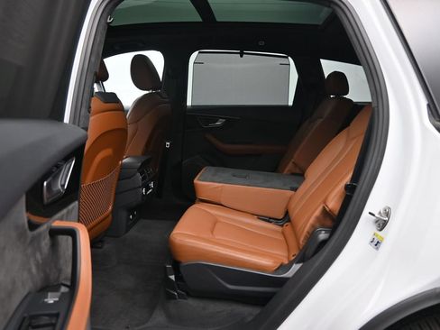 Used 2019 Audi Q7 3.0T Prestige w/ Prestige Package AWD/4WD image 28