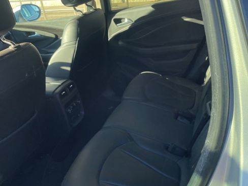 Used 2017 Buick Envision Essence image 9