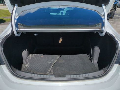 Used 2020 Chevrolet Malibu LS FWD image 13