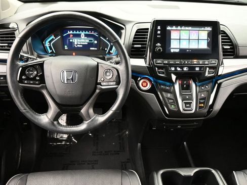 Used 2023 Honda Odyssey Elite image 7