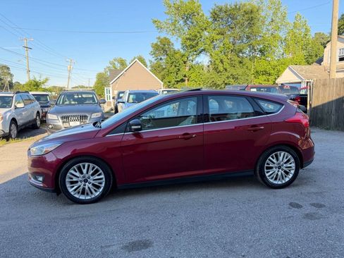 Used 2016 Ford Focus Titanium FWD image 5