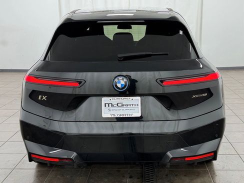 Used 2023 BMW iX xDrive50 w/ Premium Package AWD/4WD image 4