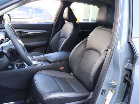 Certified 2023 INFINITI QX50 Luxe image 2