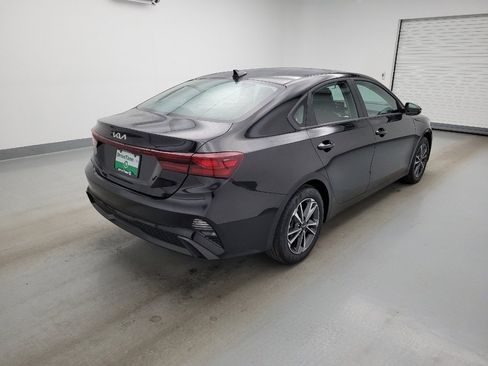 Used 2024 Kia Forte LXS w/ LXS Technology Package FWD image 9
