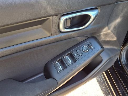 Used 2025 Honda Civic Sport image 16