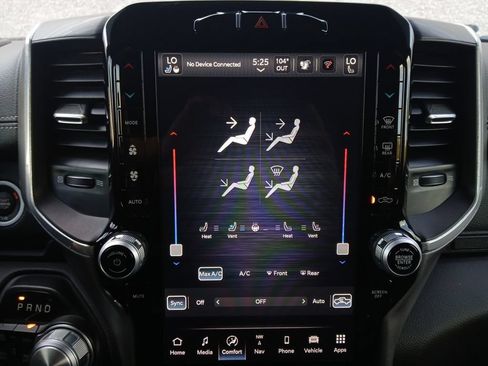 Used 2023 RAM 1500 Laramie AWD/4WD image 4