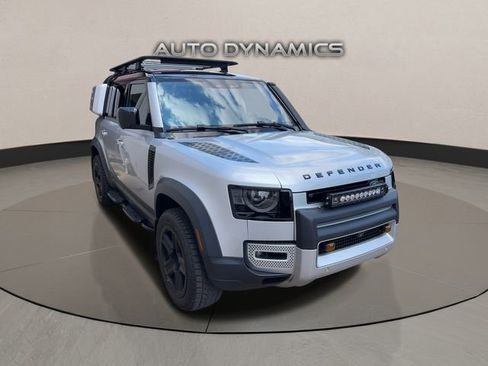 Used 2020 Land Rover Defender 110 First Edition image 3