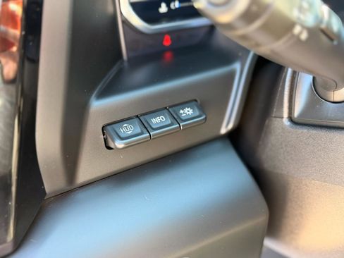 Used 2024 GMC Sierra 2500 AT4 w/ AT4 Premium Plus Package image 14