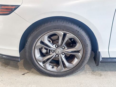 Used 2023 Honda Accord EX image 10