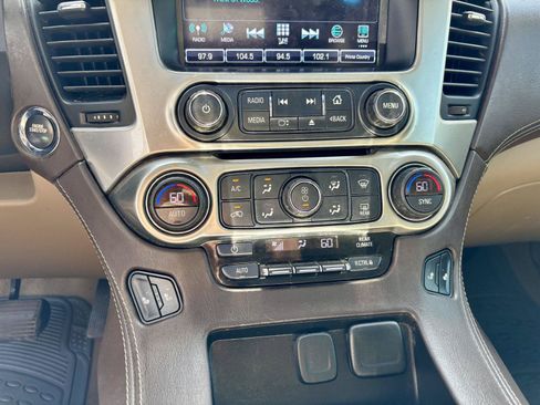 Used 2020 Chevrolet Tahoe LT AWD/4WD image 37