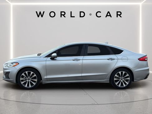 Used 2020 Ford Fusion SE AWD/4WD image 12