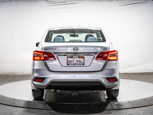 Used 2016 Nissan Sentra SV FWD image 5