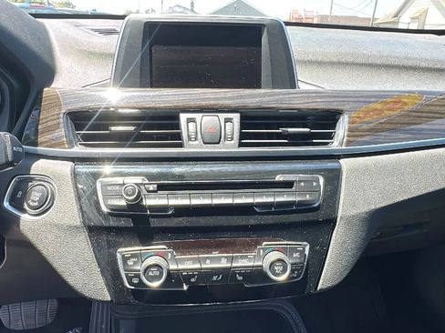 Used 2018 BMW X1 xDrive28i AWD/4WD image 11