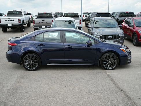 Used 2024 Toyota Corolla XSE FWD image 4