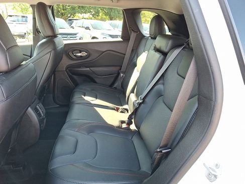Used 2022 Jeep Cherokee Trailhawk w/ Premium Leather Package image 10