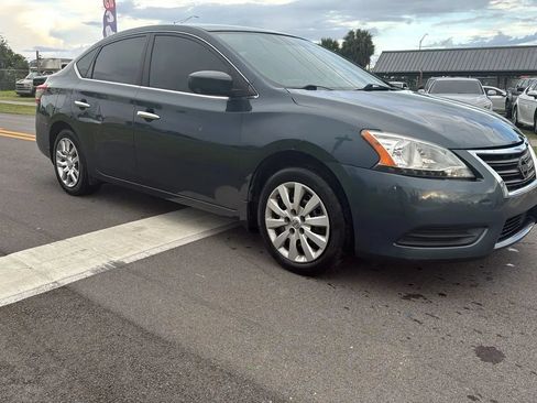 Used 2013 Nissan Sentra FE+ SV FWD image 2