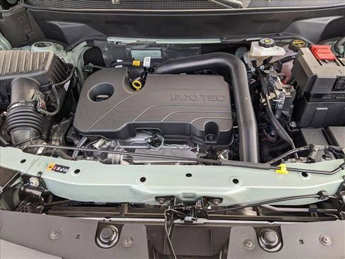 New 2025 Chevrolet Equinox LT w/ Safety and Technology Package image 15