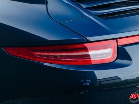 Used 2015 Porsche 911 Carrera 4S AWD/4WD image 43