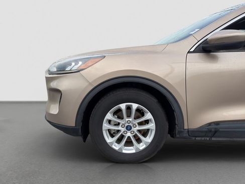Used 2020 Ford Escape SE FWD image 29