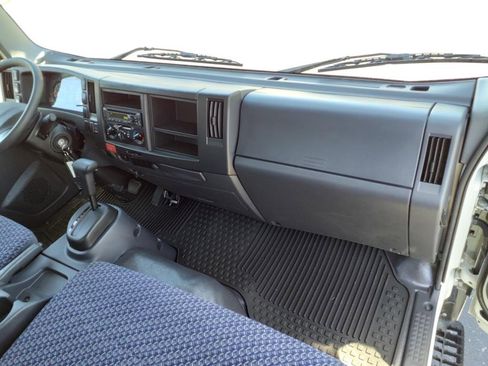 New 2024 Chevrolet Low Cab Forward image 8