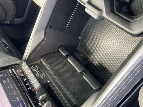 Used 2023 RAM 1500 Limited AWD/4WD image 30