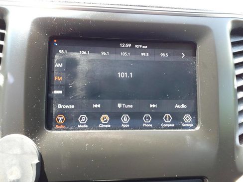 Used 2019 Jeep Cherokee Latitude w/ Popular Appearance Group image 18