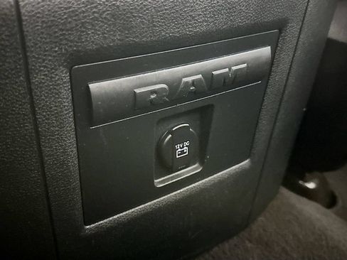 Used 2017 RAM 1500 Big Horn AWD/4WD image 30