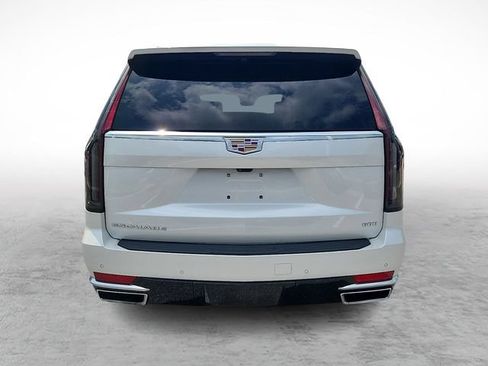 Certified 2024 Cadillac Escalade ESV Premium Luxury Platinum AWD/4WD image 5