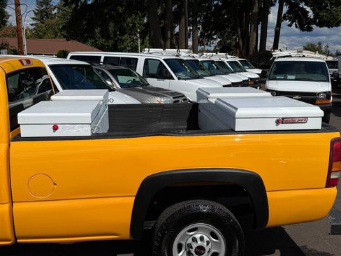 Used 2003 GMC Sierra 2500 W/T RWD image 12
