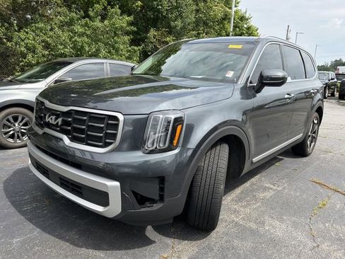 Used 2024 Kia Telluride S w/ S Sunroof Package FWD image 1