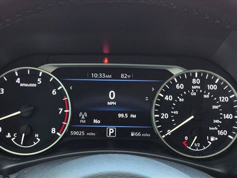 Used 2022 Nissan Sentra SV w/ Trunk Package FWD image 11