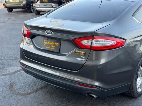 Used 2016 Ford Fusion SE FWD image 40