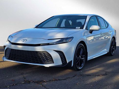 Certified 2026 Toyota Camry SE image 8