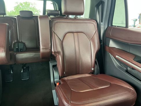 Used 2023 Ford Expedition Max Limited image 42