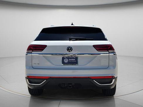 Certified 2022 Volkswagen Atlas Cross Sport SE FWD image 6