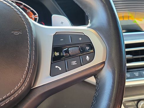 Used 2022 BMW X5 sDrive40i w/ M Sport Package RWD image 38
