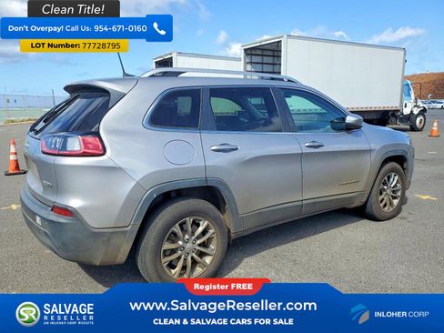 Used 2019 Jeep Cherokee Latitude Plus image 4