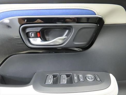 Used 2025 Acura ADX A-Spec image 25