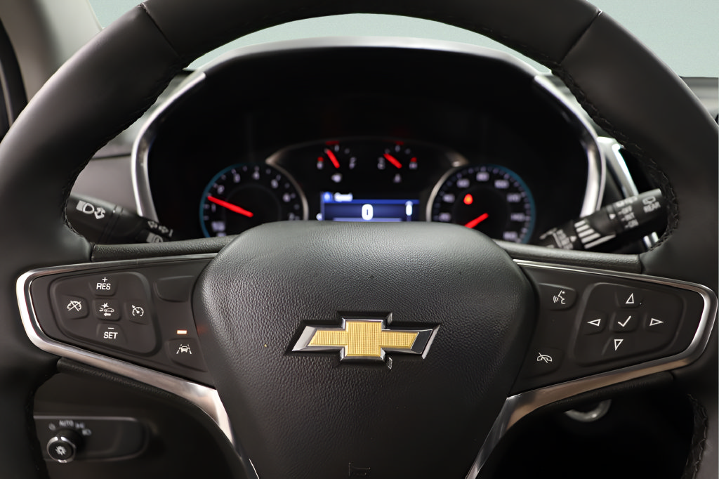 Used 2024 Chevrolet Equinox LT FWD image 12