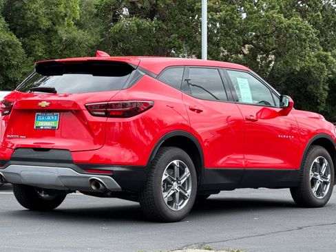 Used 2024 Chevrolet Blazer LT image 3