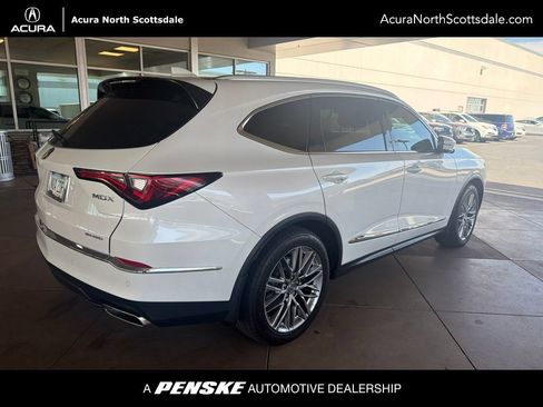 Used 2023 Acura MDX SH-AWD w/ Advance Package image 4