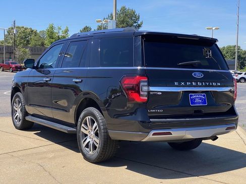 Used 2024 Ford Expedition Limited AWD/4WD image 4