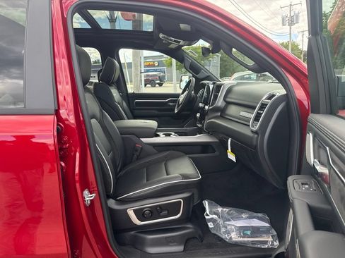 New 2027 RAM 1500 Laramie w/ Night Edition AWD/4WD image 26