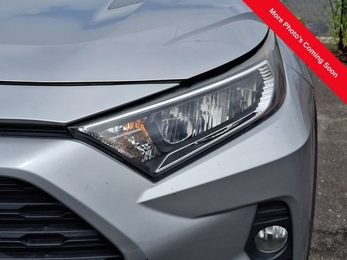 Used 2020 Toyota RAV4 XLE FWD image 4