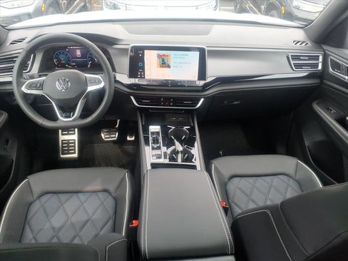 New 2026 Volkswagen Atlas Cross Sport SEL Premium R-Line image 10