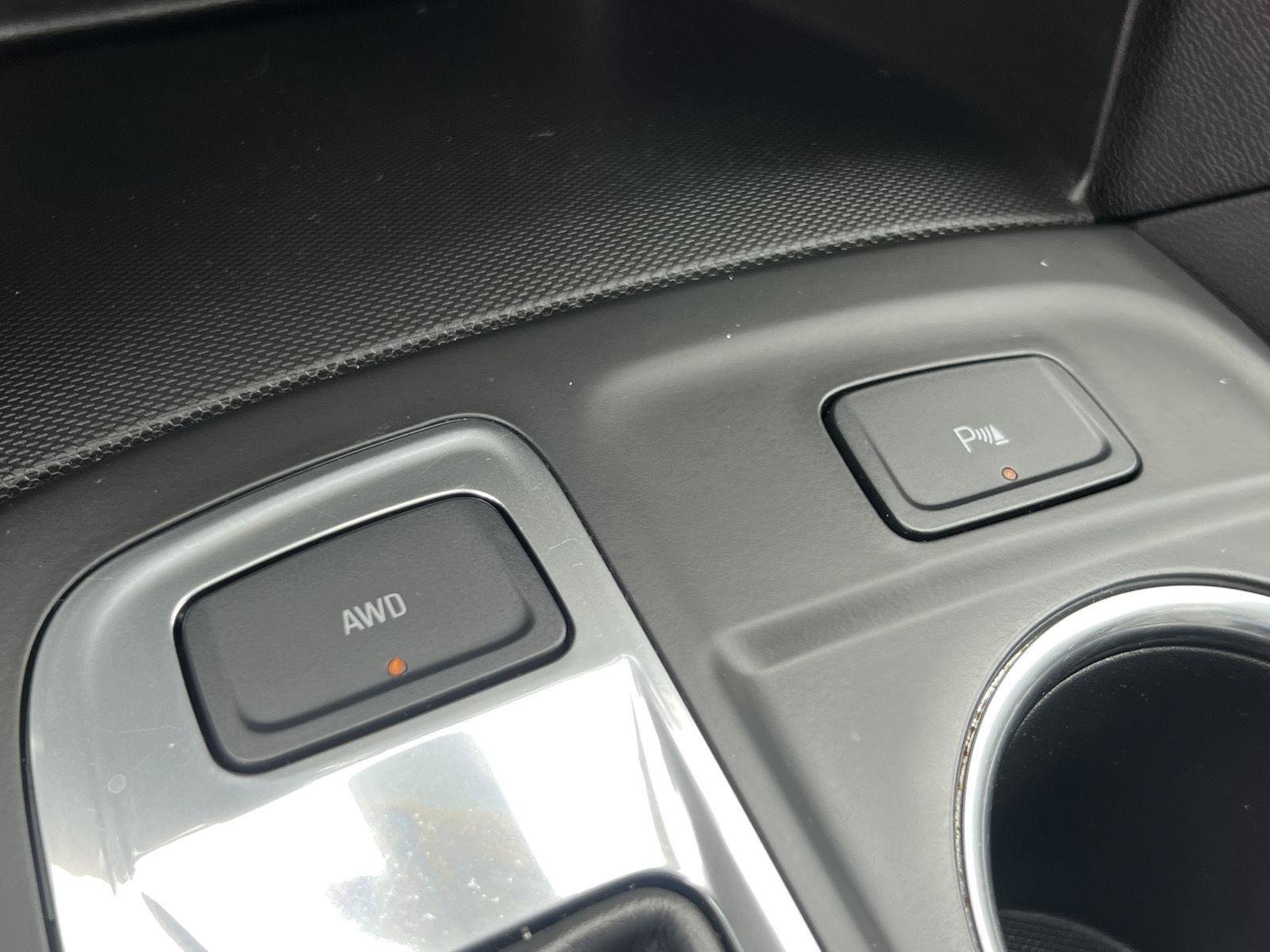 Used 2024 Chevrolet Equinox LT AWD/4WD image 30