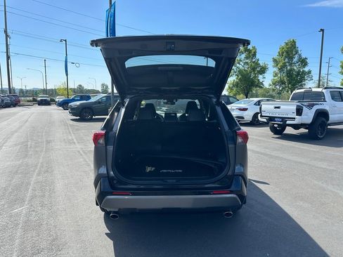 Used 2020 Toyota RAV4 XSE AWD/4WD image 10