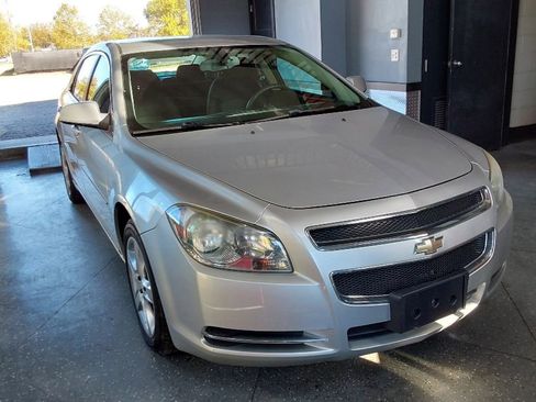 Used 2009 Chevrolet Malibu LT w/ Premium Mat Package image 8
